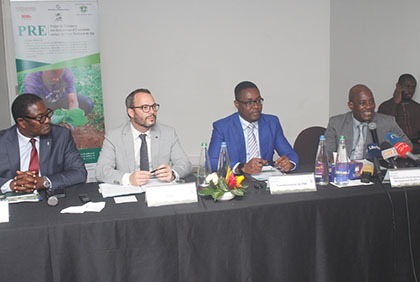 Côte d’Ivoire : les bénéficiaires du Projet de Paiement des Réductions d'Émissions autour du Parc National de Tai invités à se faire recenser