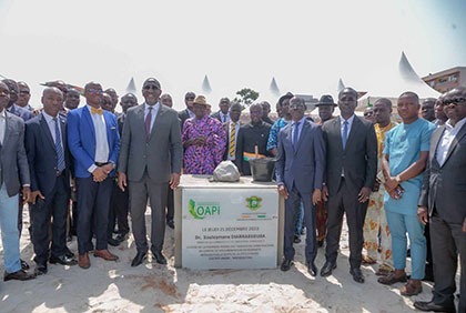 Promotion de l’Innovation : le Ministre Souleymane Diarrassouba procède à la pose de la première pierre du Centre de Documentation de la Propriété Intellectuelle (CDPI) de Côte d’Ivoire