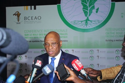 Cérémonie de clôture de la Conférence internationale sur le rôle des Banques Centrales face aux défis du changement climatique