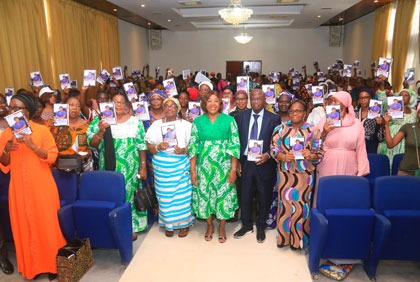 Cote d'ivoire : Des femmes d'Abobo formées au leadership à travers le livre de l'auteur Euphrasie Yao