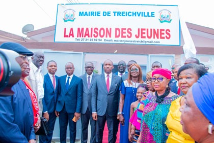 Inauguration de la maison des jeunes et signature d’une convention avec l’Agence de l’Emploi Jeune