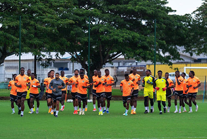 Football/Éliminatoires du Mondial 2026 zone Afrique : les Éléphants de Côte d'Ivoire effectuent leur première séance d'entraînement à Abidjan