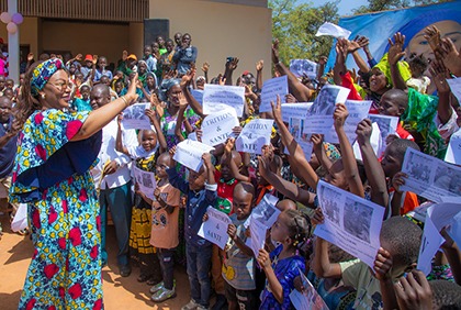 JEA 2024 / Depuis Tiémé, Nassénéba Touré aux enfants: 