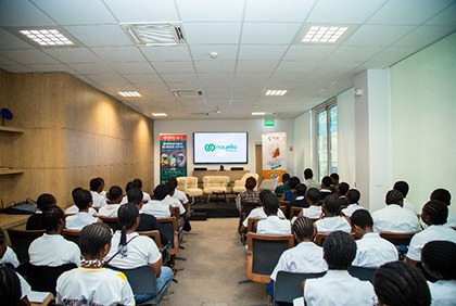 Côte d'Ivoire: l'association des sciences et technologies au Féminin veut révolutionner l’accès aux sciences pour un impact social