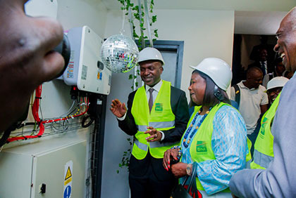 Cérémonie de mise en service officielle du projet d’installation solaire BNI