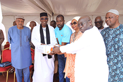Ramadan 2025: Cérémonie de remise de dons du CHAMCI à des communautés musulmanes d'Abidjan