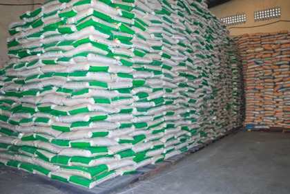 Lutte contre la vie chère : le Ministère en charge du Commerce constate la disponibilité des stocks et la baisse du prix du riz chez les importateurs et grossistes