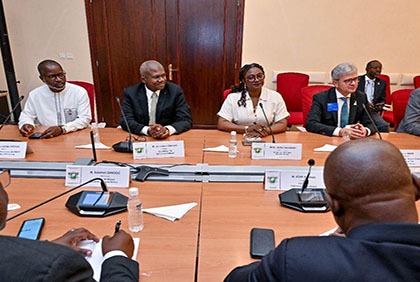 Rotary international : le président  Mário César Martins de Camargo reçu par le premier ministre ivoirien Beugré Mambé