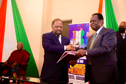 Cérémonie de présentation du mouvement 