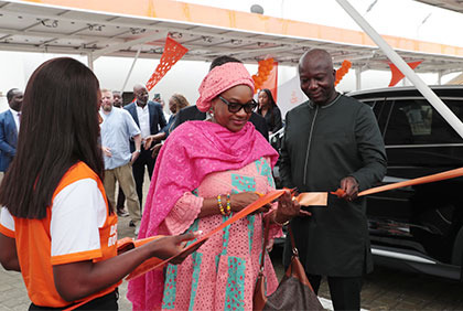 Inauguration de la plus grande station de recharge pour véhicules électriques de Côte d’Ivoire sur la station-service Gandhi (Yopougon).