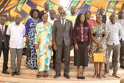 Culture de l'Excellence à l'école: les bachelières de la promotion Terminale 2025 du Lycée Sainte Marie célébrées par le maire de Cocody 