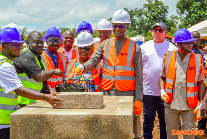 Touba : pose de la première pierre du nouveau marché