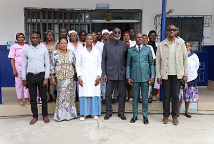Santé publique: le maire de Cocody offre des équipements de pointe à plusieurs centres de santé de la commune