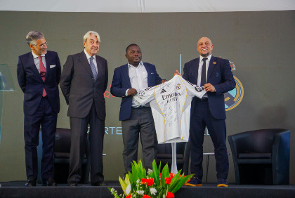 Côte d’Ivoire : Afrika Banque s’allie au Real Madrid et lance la carte prépayée « Galactik »