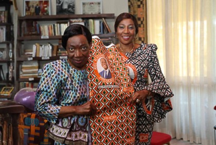 Côte d’Ivoire : Les femmes du RHDP en mission « de reconnaissance et de bénédiction » auprès de la grande chancelière honoraire