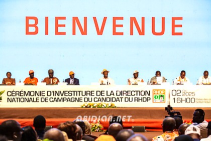 Cérémonie d'investiture de l'équipe de campagne du parti RHDP 