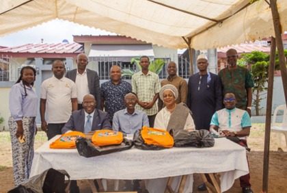 Bingerville  : passation de charges et remise de kits scolaires à la Cité OPES 1 Tranche 2