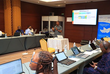 Recherche scientifique : Atelier sur le changement climatique pour la mise en place du Hub régional