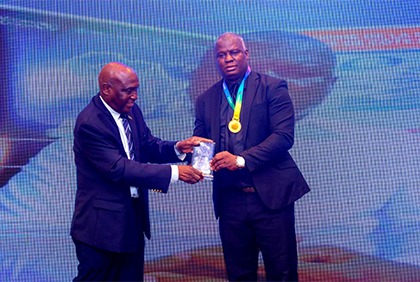 Digital en Afrique: Joël Nianzou distingué