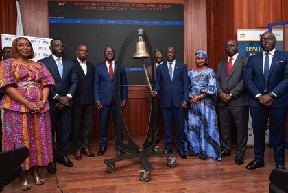 BRVM : le Sénégal lance deux emprunts obligataires à Abidjan et à Dakar