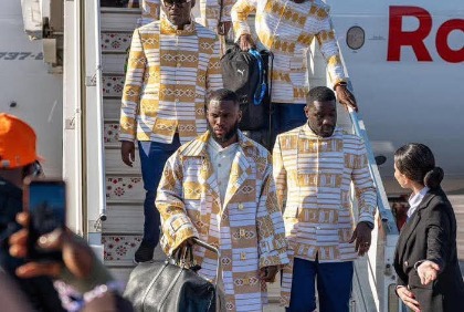 CAN 2025 : la sélection ivoirienne arrivée au Maroc et accueillie en liesse par leurs compatriotes