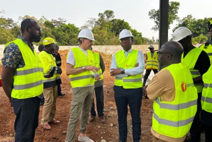 Souveraineté Alimentaire : Sidi TiémokoTouré inspecte l’abattoir industriel de volaille de Tiébissou