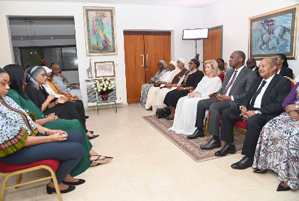 Décès de la mère du Professeur Sylvia Da-Silva Anoma : La Première Dame, Madame Dominique Ouattara présente ses condoléances à la famille de la défunte