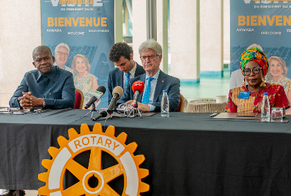 Côte d’Ivoire : le Président du Rotary International fait le point de sa tournée lors d’une conférence de presse à Abidjan