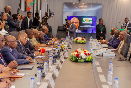 Signature des Lettres d’Engagement sur la Performance 2026: le Ministre de l’Économie et des Finances et les responsables de programmes renforcent la gouvernance publique