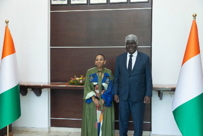 Audience du Premier Ministre Robert Beugré Mambé avec une délégation du Fonds Vert pour le Climat 