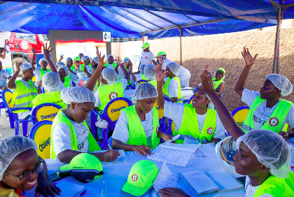 Vingt-cinq jeunes filles découvrent les métiers techniques chez Solibra
