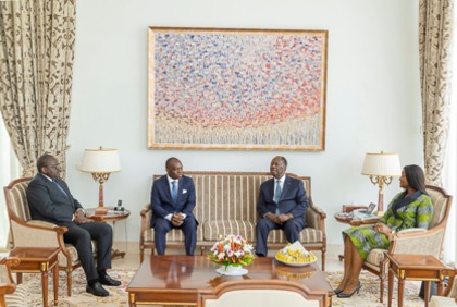 Le Chef de l’État a échangé avec le Représentant Spécial du Président de la Commission de l’Union Africaine et le Président du CNDH