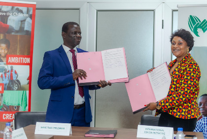Côte d’Ivoire : Save the Children et l’International Cocoa Initiative signent un protocole d’accord pour renforcer la protection des enfants dans les zones cacaoyères