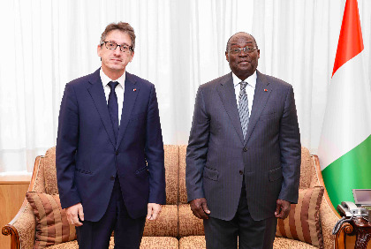 Diplomatie : l'ambassadeur algérien reçu par Tiémoko Meyliet Koné