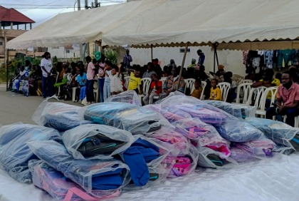 Côte d’Ivoire : l’association Espoir Pour Tous Impact équipe 700 enfants et assiste 100 femmes veuves