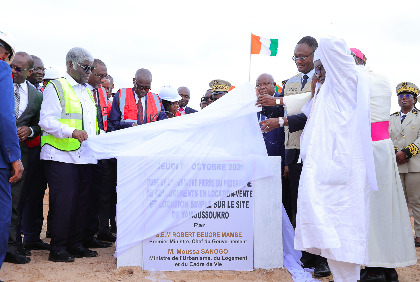 Yamoussoukro / Accès à la propriété immobilière : Beugré Mambé lance la construction de 420 logements sociaux et économiques