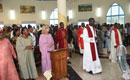 Pentecôte/La Première Dame Dominique Ouattara prie à la cathédrale Saint Augustin d`Odienné