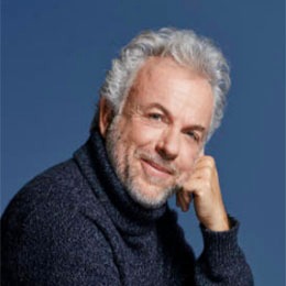 Pensée: La sagesse commence par l'acceptation de l'inévitable et se poursuit par la juste transformation de ce qui peut l'être.