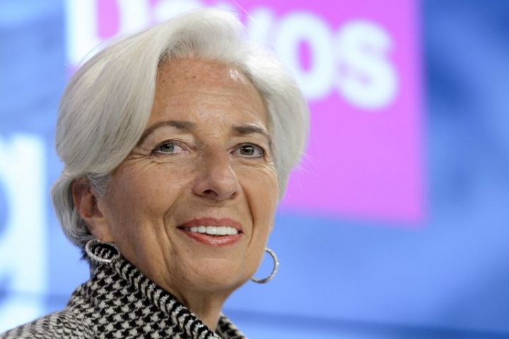 Christine Lagarde veut renouveler son mandat à la tête du FMI