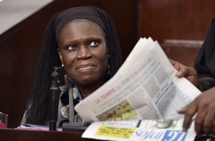 Acquittement de Simone Gbagbo, Sa défense en concertation, partisans satisfaits, pouvoir, « pas de justice des vainqueurs »