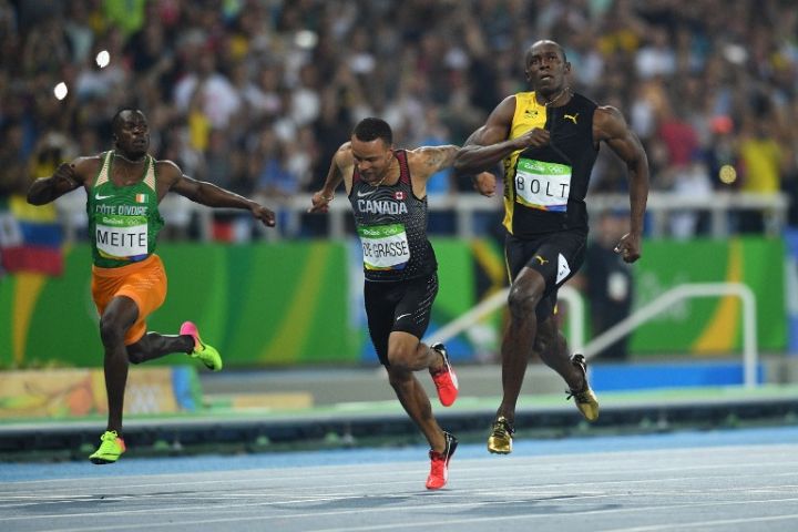 Jo Athlétisme Usain Bolt De La Jamaïque Remporte Les 100m Final Pendant L`athlétisme Masculin 0016