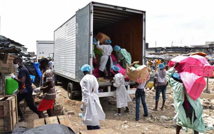 Une vaste opération policière permet la saisie de 420 tonnes de médicaments de contrebande en Afrique de l’Ouest