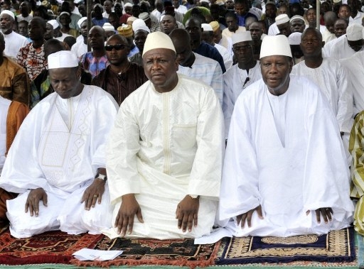 Le Chef de l’Etat a pris part à la prière marquant la fin du Ramadan 2014 à la grande  Mosquée de la Riviéra Golf.