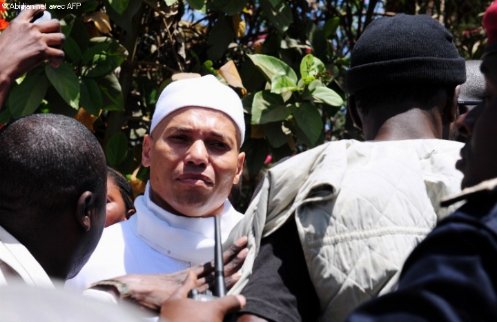 Biens mal acquis au Sénégal: Karim Wade inculpé et incarcéré