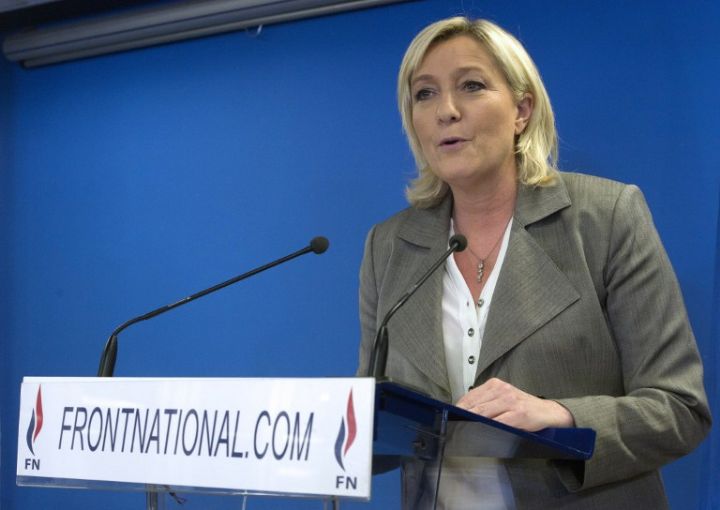 France/départementales : Marine Le Pen dénonce