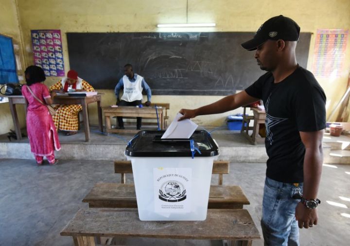 Les Guinéens de Bouaké votent dans la convivialité et la paix