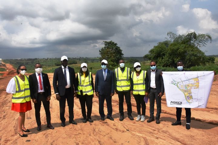 Zone industrielle d’Akoupé-Zeudji : l’AGEDI et Arise Ivoire signent le PV de mise à disposition de 359 ha