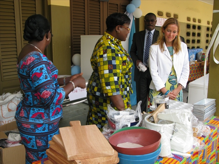 Cérémonie de remise de matériel destiné aux Institutions de Formation  et d’Education de la Femme (IFEF) le 20 juin : Allocution de Mme Christina De Bruin, Représentante Adjointe de l’UNICEF en Côte d’Ivoire