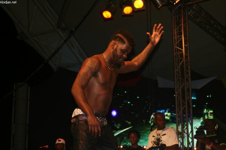 En concert à Bouaké :  Dj Arafat provoque un scandale dans un hôtel