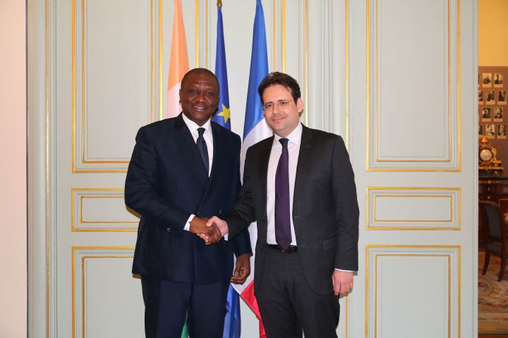 Reportage- Hamed Bakayoko discute sécurité et lutte contre le terrorisme avec son homologue français à Paris